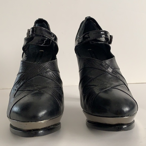 BCBG MaxAzria Leather Ankle Strap Platforms Shoes - Picture 5 of 16